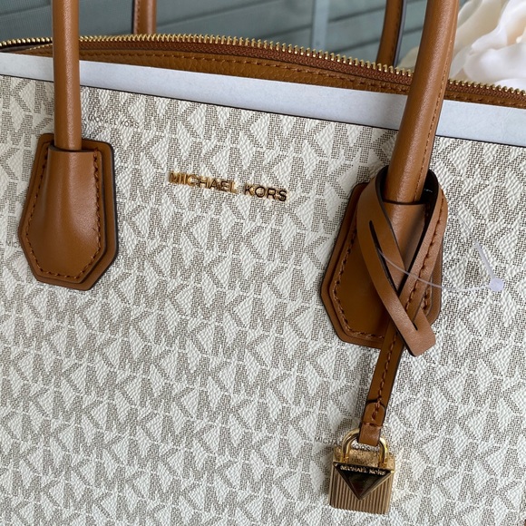 ❌sold❌MICHAEL Michael Kors Merce🤍🧡 - Picture 9 of 10